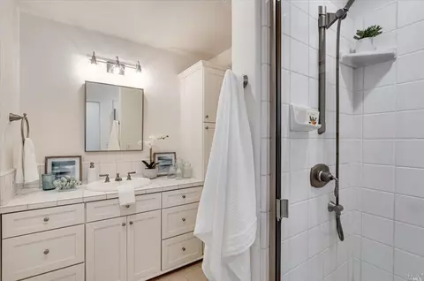 2131 Hoffman Ln, Napa, CA 94558 photo 27