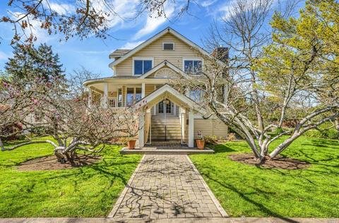625 Mcdonald Ave, Santa Rosa, CA 95404