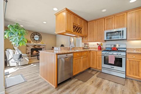 205 Veronda Ave, Cotati, CA 94931 photo 2