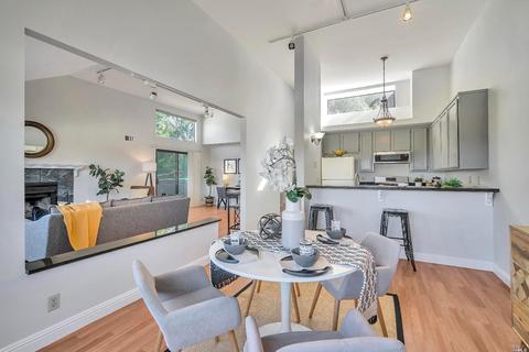 4 Madrid Ct, Novato, CA 94949