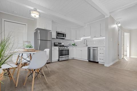 309 Del Sur St, Vallejo, CA 94591 photo 8
