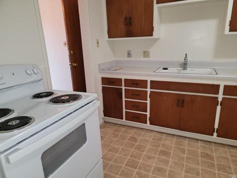 141 Bret Harte Way, Vallejo, CA 94589 photo 4