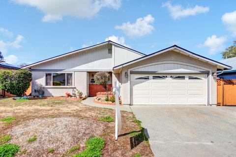 290 Hemlock St, Vacaville, CA 95688 photo 1