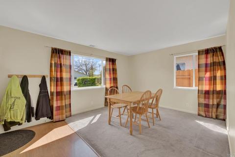 290 Hemlock St, Vacaville, CA 95688 photo 8