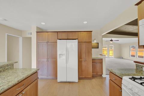 290 Hemlock St, Vacaville, CA 95688 photo 13