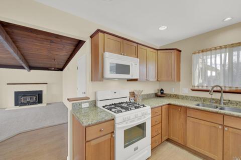 290 Hemlock St, Vacaville, CA 95688 photo 11