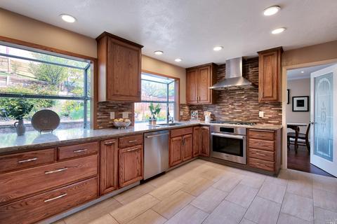 10 Elda Dr, San Rafael, CA 94903 photo 11