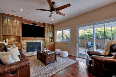 10 Elda Dr, San Rafael, CA 94903 photo 14