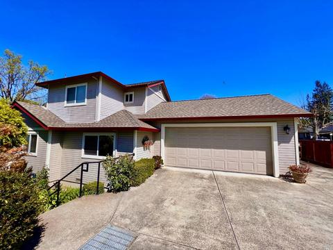 1843 Rhianna St, Santa Rosa, CA 95401