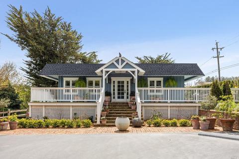 1115 Eucalyptus Rd, Petaluma, CA 94952 photo 1