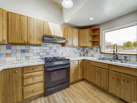 1395 Hoover St, Eureka, CA 95501 photo 10