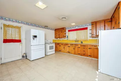 3383 Lakeview Dr, Nice, CA 95464 photo 8