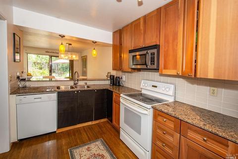 225 2nd St E #32, Sonoma, CA 95476 photo 7