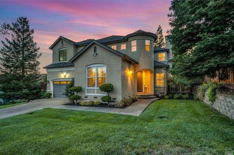1432 Great Heron Dr, Santa Rosa, CA 95409