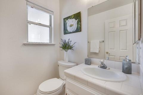 243 Deanna Pl, Windsor, CA 95492 photo 12