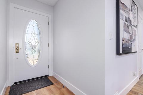 150 Mari Ct, Vallejo, CA 94589 photo 6