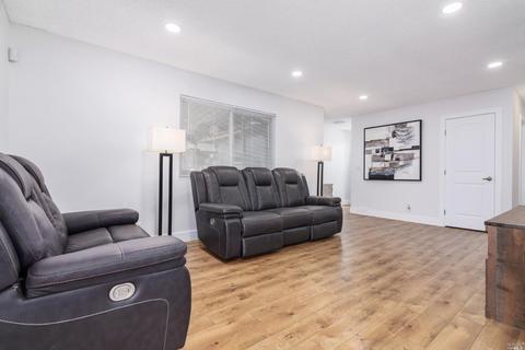 150 Mari Ct, Vallejo, CA 94589 photo 9