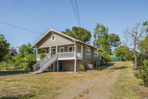 1100 S Cloverdale Blvd, Cloverdale, CA 95425