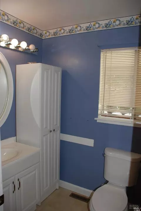 490 Nut Tree Rd, Vacaville, CA 95687 photo 7