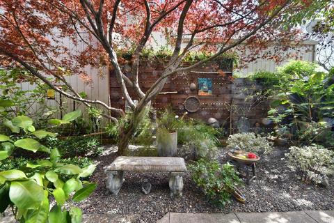 535 Fieldcrest Dr, Healdsburg, CA 95448 photo 3