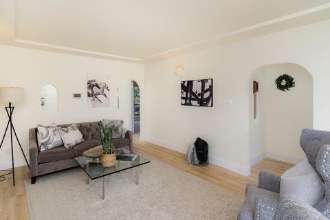 52 D St, Vallejo, CA 94590 photo 6