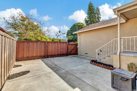 434 Illinois St, Vallejo, CA 94590 photo 40