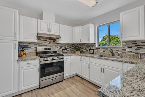 434 Illinois St, Vallejo, CA 94590 photo 2