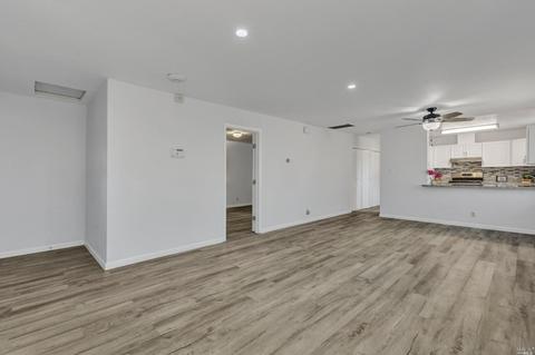 434 Illinois St, Vallejo, CA 94590 photo 9