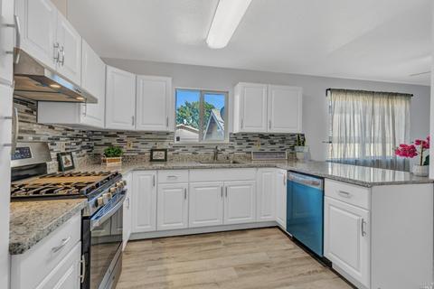 434 Illinois St, Vallejo, CA 94590 photo 4
