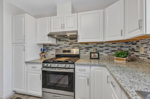 434 Illinois St, Vallejo, CA 94590 photo 3