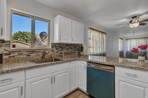 434 Illinois St, Vallejo, CA 94590 photo 6