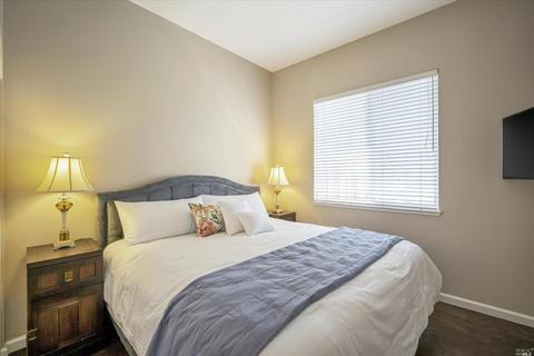 1379 Birdie Dr, Windsor, CA 95492 photo 35