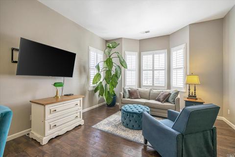 1379 Birdie Dr, Windsor, CA 95492 photo 8