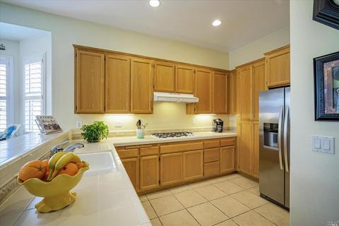 1379 Birdie Dr, Windsor, CA 95492 photo 15