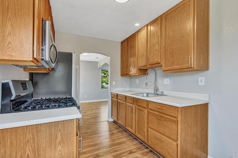 1317 Magazine St, Vallejo, CA 94591 photo 7