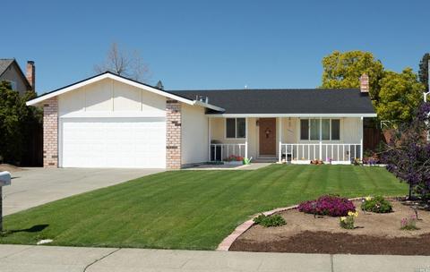 1100 Merrill Ct, Dixon, CA 95620 photo 1
