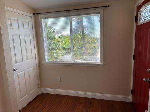 227 Navone St, Vallejo, CA 94591 photo 5