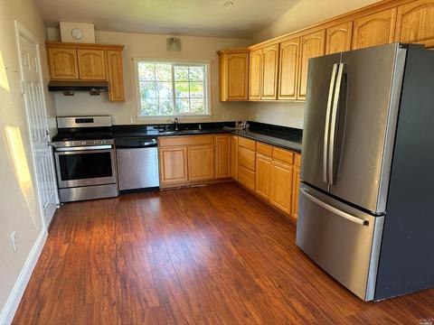 227 Navone St, Vallejo, CA 94591 photo 11