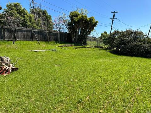 227 Navone St, Vallejo, CA 94591 photo 35