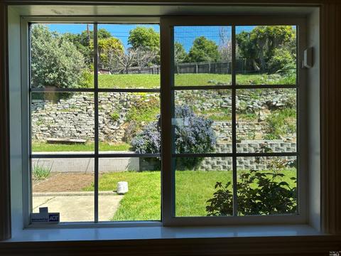 227 Navone St, Vallejo, CA 94591 photo 12