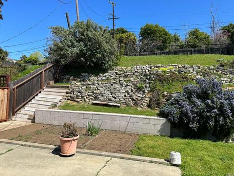 227 Navone St, Vallejo, CA 94591 photo 28