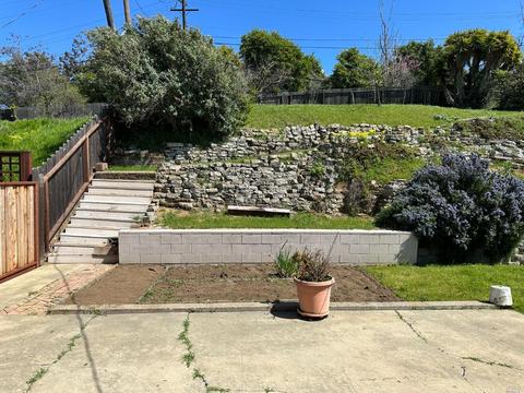 227 Navone St, Vallejo, CA 94591 photo 24