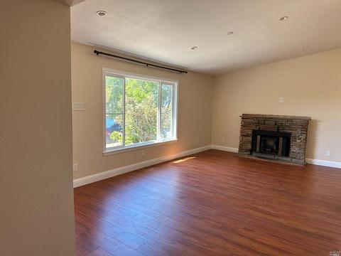 227 Navone St, Vallejo, CA 94591 photo 8