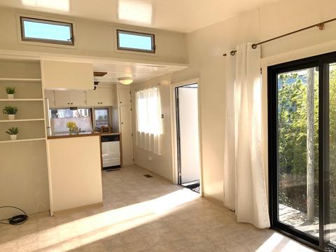 2130 Redwood Hwy #G11, Greenbrae, CA 94904