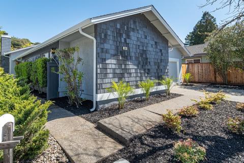 108 Knight Ct, Novato, CA 94945