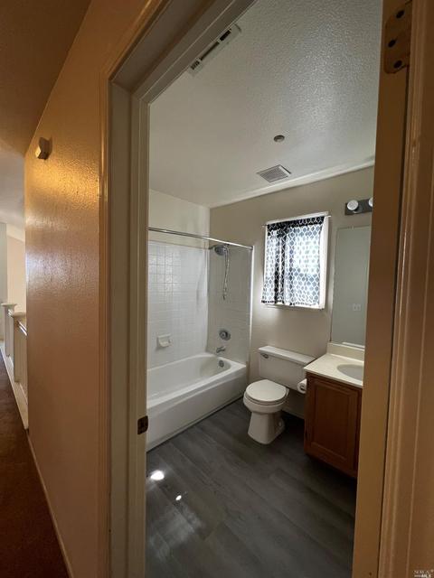 212 Clearpointe Dr, Vallejo, CA 94591 photo 17