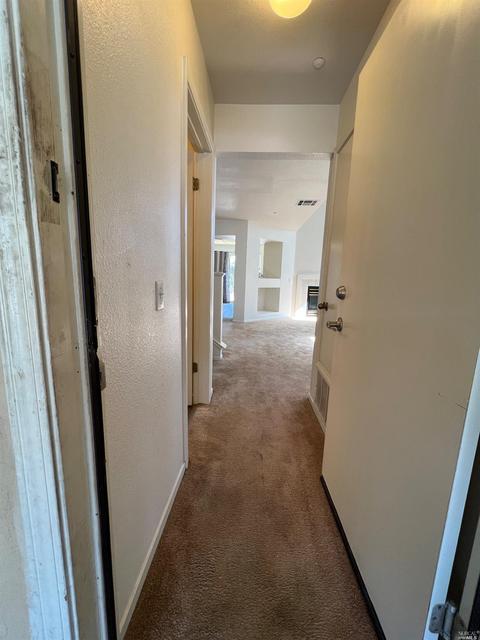 212 Clearpointe Dr, Vallejo, CA 94591 photo 9