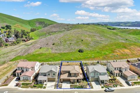 8230 Rainwater Dr, Vallejo, CA 94591 photo 2