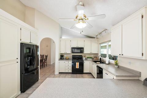 809 Bond Pl, Windsor, CA 95492 photo 10