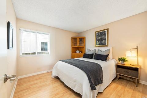 809 Bond Pl, Windsor, CA 95492 photo 19